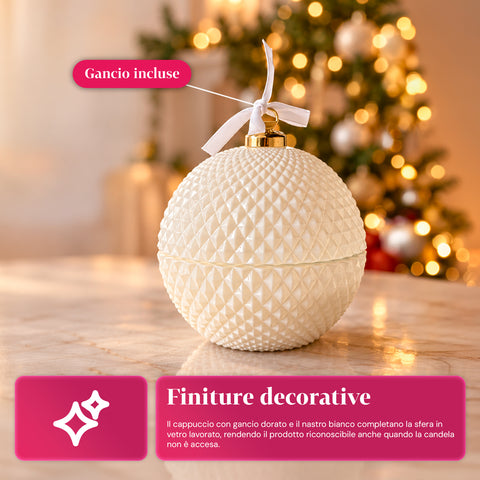 Bougie parfumée en verre décoré en forme de sphère ou de sapin – Parfums de pin, de cannelle et de vanille – Contenant réutilisable