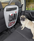 Barriera sicurezza auto cani in uso - Carlino protetto sui sedili posteriori con accessorio Wenko installato