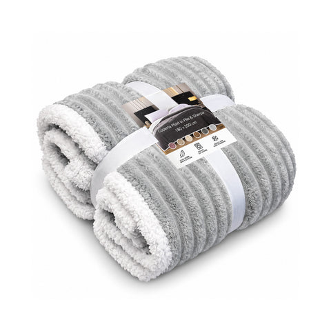 Couverture plaid en sherpa 180x200 cm en flanelle à rayures, avec envers blanc : pour le lit, le canapé ou les voyages, disponible en 6 couleurs