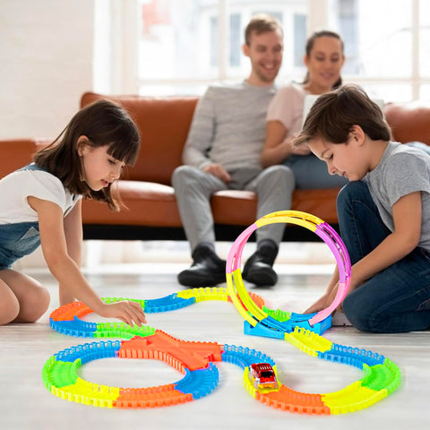 immagine-3-giaquinto-pista-acrobatica-luminosa-con-6-funzioni-e-radiocomando-187-pezzi-ean-8058486093162