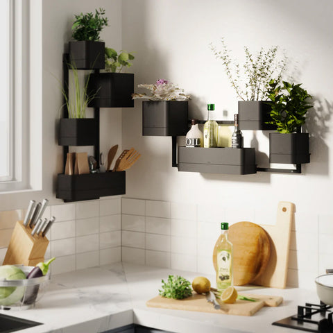 immagine-3-umbra-fioriera-da-parete-4-vasi-in-plastica-ean-028295391344