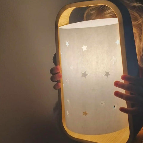 immagine-5-atmosphera-for-kids-lampada-notturna-con-stelle-traforate-per-bambini-bianco-ean-3560231624682