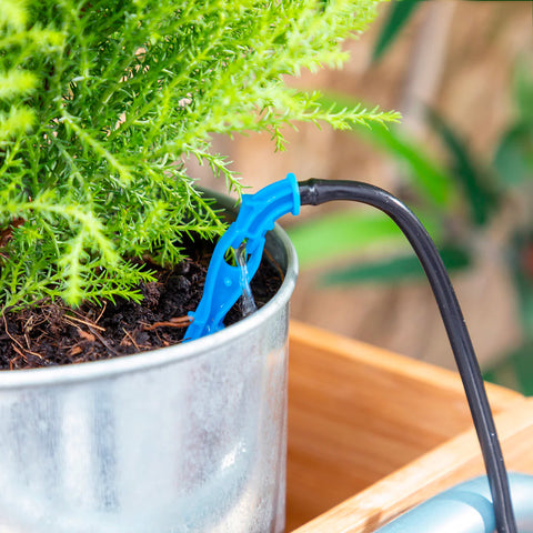 immagine-6-innovagoods-sistema-di-irrigazione-a-goccia-per-8-piante-da-vaso-ean-8435527821050