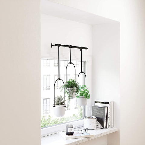 immagine-8-umbra-set-3-vasi-sospesi-decorativi-in-acciaio-bianconero-ean-028295306959