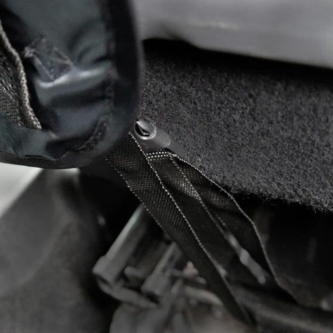 Sistema fissaggio barriera auto cani - Installazione facile e sicura con cinghie regolabili per tutti i veicoli