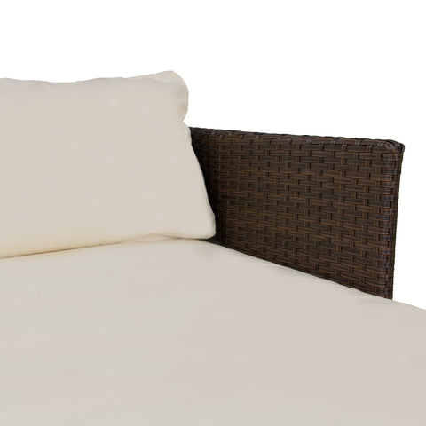 Bracciolo del divano angolare Zendea in rattan intrecciato con cuscino schienale bianco ergonomico per comfort ottimale