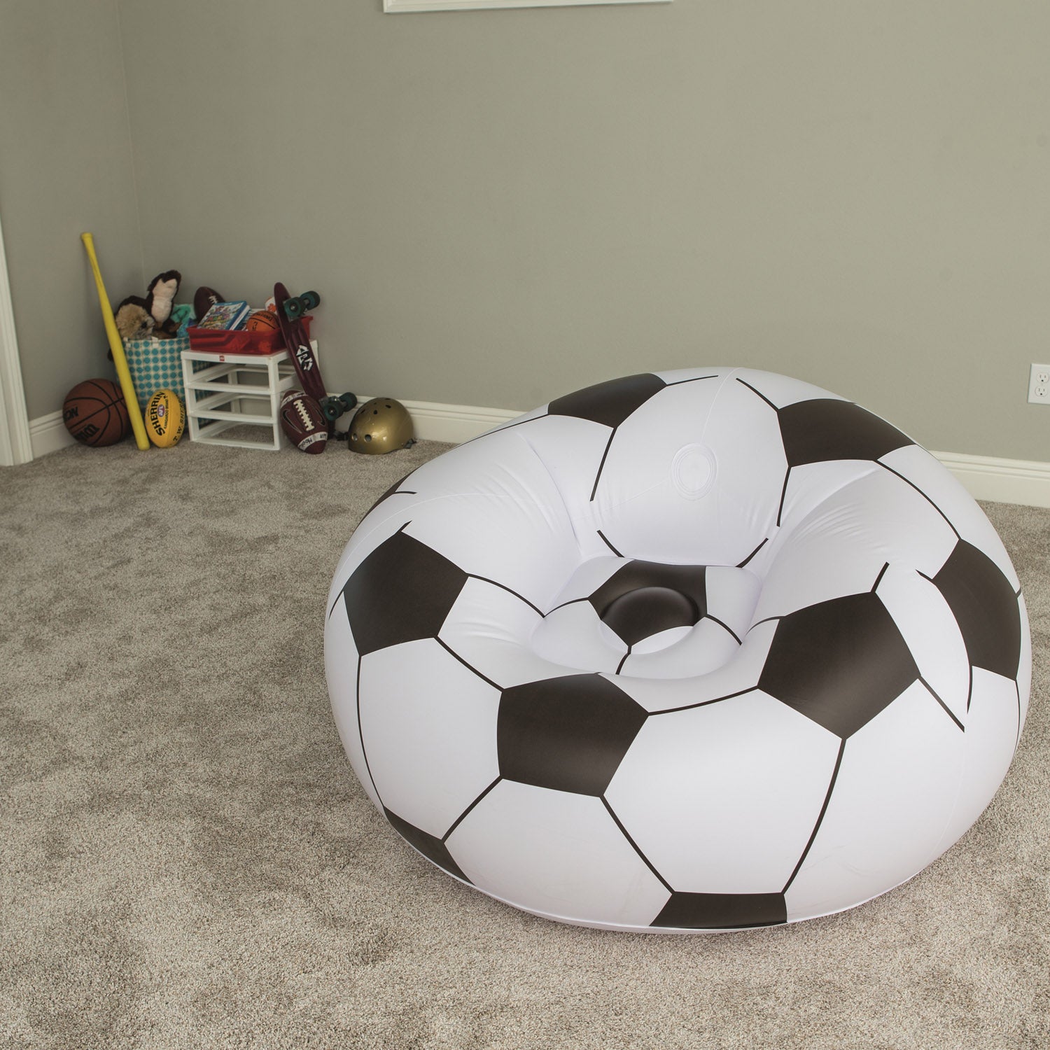 immagine-2-bestway-75010-poltrona-pallone-calcio-114x112x66cm-ean-6942138970043