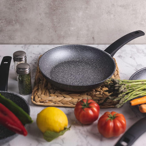 immagine-2-gmd-cookware-set-2-padelle-a-induzione-2028-cm-pietra-dura-ean-8055162571563