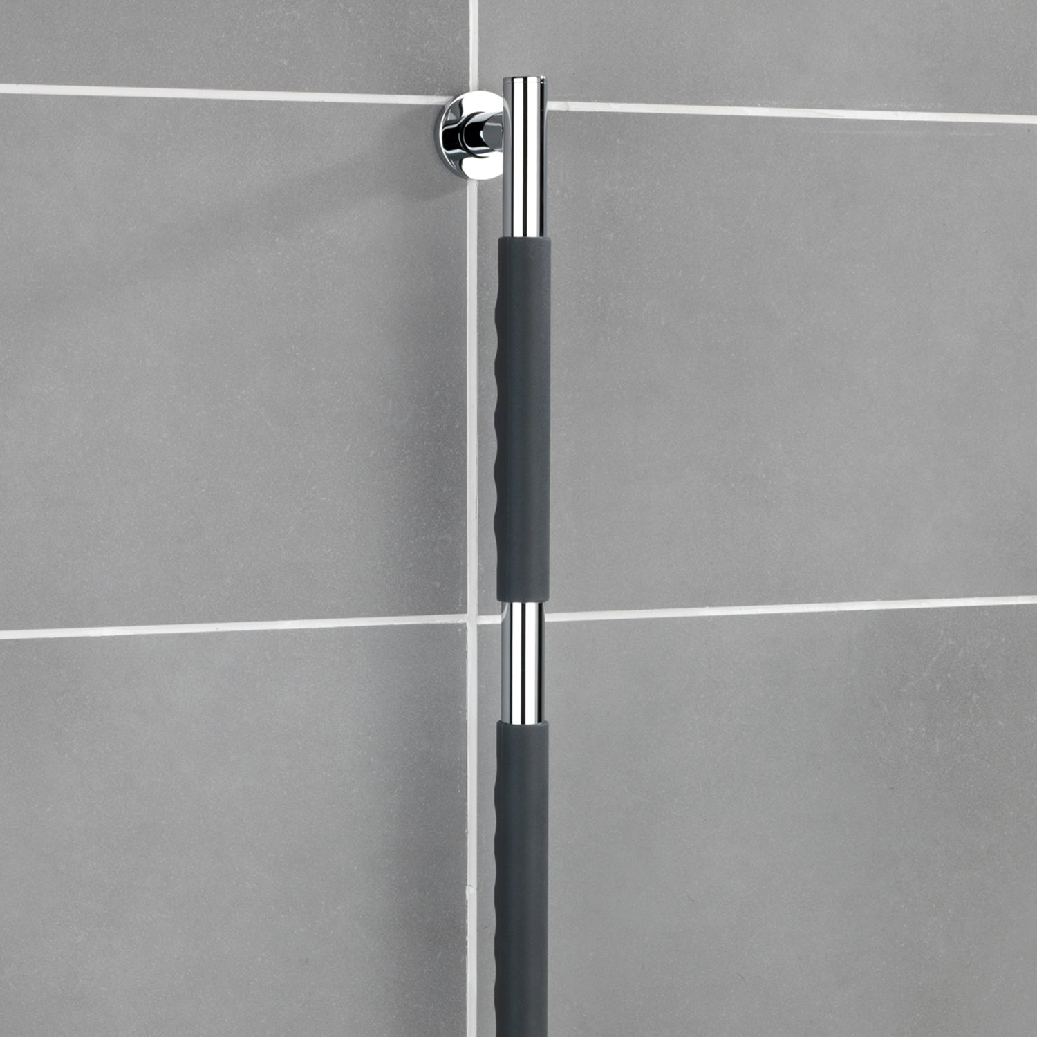 immagine-2-wenko-barra-di-sicurezza-in-acciaio-inox-65-cm-ean-4008838243718