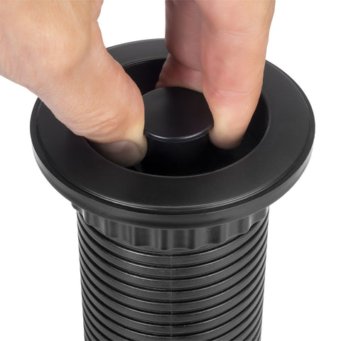 immagine-4-emuca-multipresa-a-scomparsa-verticale-da-scrivania-eu-con-3-prese-schuko-e-2-porte-usb-6cm-nero-ean-8432393286693