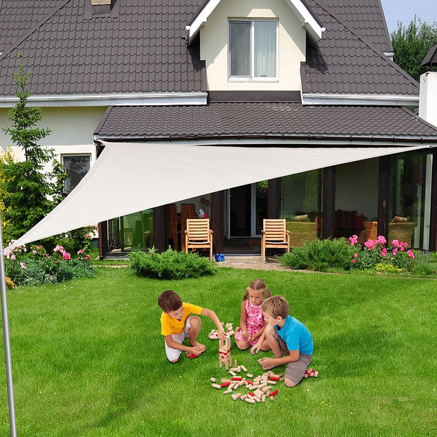 immagine-43-zendea-tenda-a-vela-ombreggiante-triangolare-5x5x5-beige-ean-8050043124227