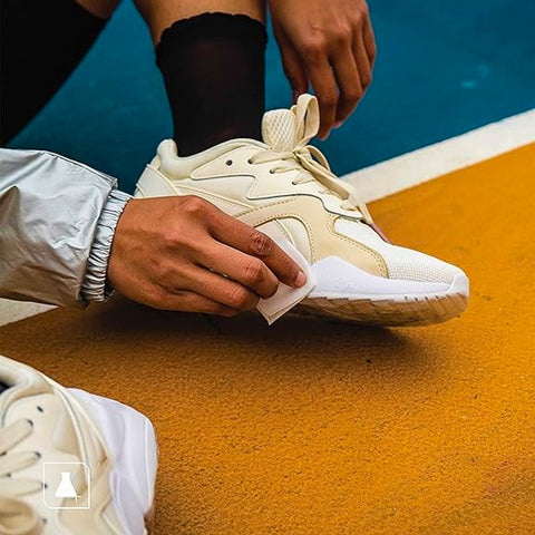 immagine-6-urban-kicks-30-salviette-igienizzanti-per-scarpe-ean-5053249253534
